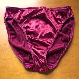 VS panty size M